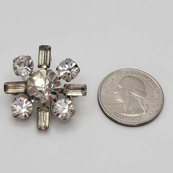 Vintage Rhinestone Starburst Brooch - Picture 11 of 11